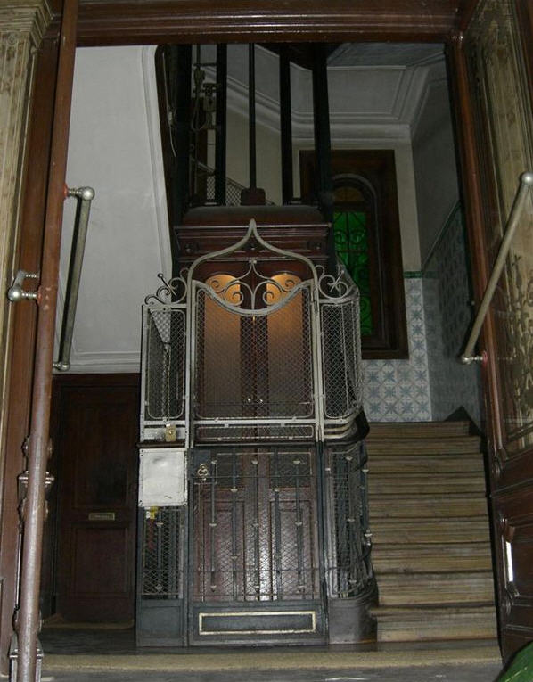  Passenger Elevator Gates 